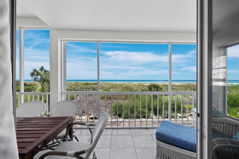 Condo in Longboat Key, Florida, 2 bedrooms  № 1829771 - photo 14