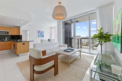 Снять в аренду кондоминиум в Майами-Бич, Флорида 2 спальни, 118.91м2, № 2025260 - фото 3