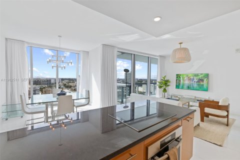 Снять в аренду кондоминиум в Майами-Бич, Флорида 2 спальни, 118.91м2, № 2025260 - фото 5