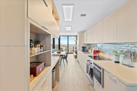 Copropriété à louer à Miami, Floride: 3 chambres, 103.12 m2 № 1976691 - photo 18