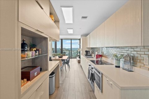 Copropriété à louer à Miami, Floride: 3 chambres, 103.12 m2 № 1976691 - photo 3