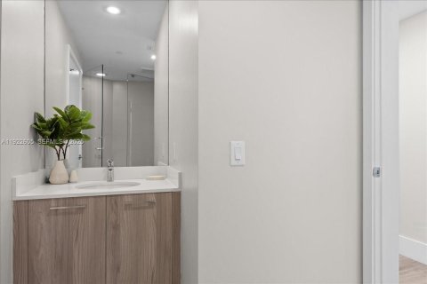 Copropriété à louer à Miami, Floride: 3 chambres, 103.12 m2 № 1976691 - photo 28