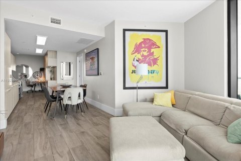 Copropriété à louer à Miami, Floride: 3 chambres, 103.12 m2 № 1976691 - photo 5