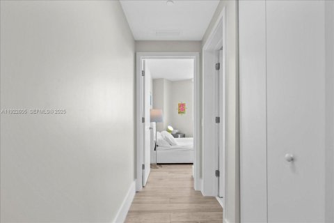 Copropriété à louer à Miami, Floride: 3 chambres, 103.12 m2 № 1976691 - photo 29