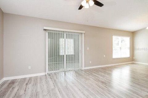Villa ou maison à louer à Kissimmee, Floride: 3 chambres, 176.51 m2 № 2389140 - photo 3
