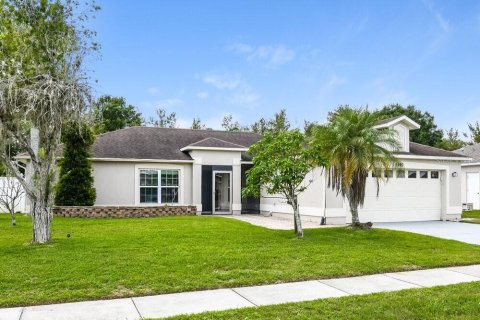 Villa ou maison à louer à Kissimmee, Floride: 3 chambres, 176.51 m2 № 2389140 - photo 1