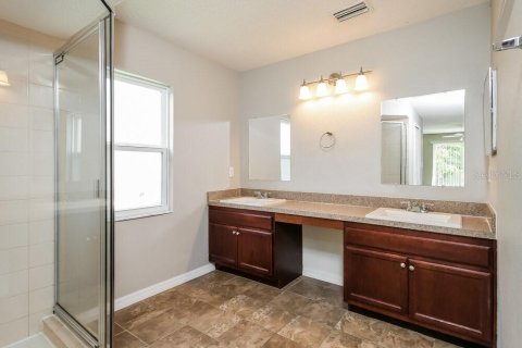 Villa ou maison à louer à Kissimmee, Floride: 3 chambres, 176.51 m2 № 2389140 - photo 10