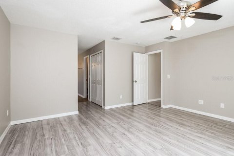 Villa ou maison à louer à Kissimmee, Floride: 3 chambres, 176.51 m2 № 2389140 - photo 9
