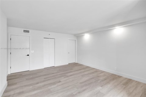 Condominio en venta en Delray Beach, Florida, 2 dormitorios, 114.27 m2 № 1745887 - foto 27