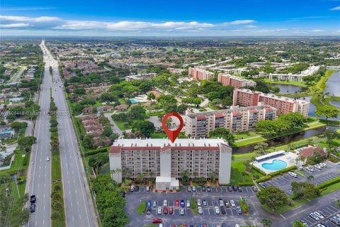 Condominio en venta en Delray Beach, Florida, 2 dormitorios, 114.27 m2 № 1745887 - foto 1