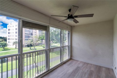 Condominio en venta en Delray Beach, Florida, 2 dormitorios, 114.27 m2 № 1745887 - foto 12