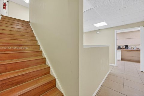 Immobilier commercial à vendre à Miami, Floride № 2082718 - photo 15