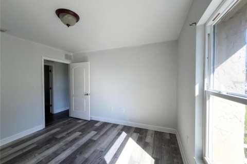 House in Brandon, Florida 3 bedrooms, 147.44 sq.m. № 2420030 - photo 26