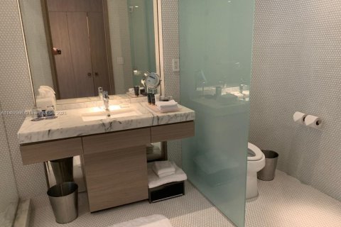 Condo in Miami, Florida  № 1861097 - photo 12