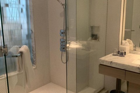 Condo in Miami, Florida  № 1861097 - photo 11