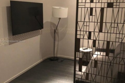 Condo in Miami, Florida  № 1861097 - photo 7