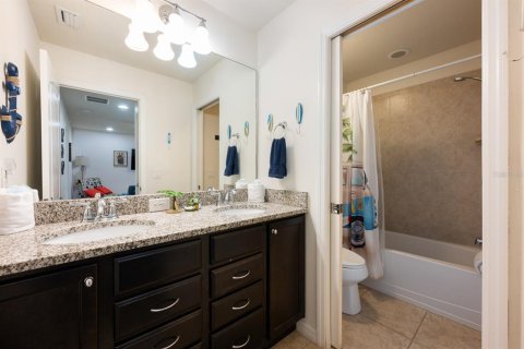 Adosado en venta en Kissimmee, Florida, 4 dormitorios, 195.28 m2 № 1884694 - foto 21