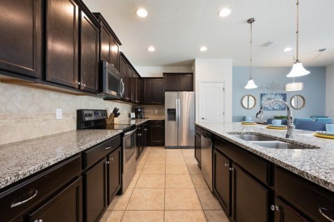 Adosado en venta en Kissimmee, Florida, 4 dormitorios, 195.28 m2 № 1884694 - foto 7