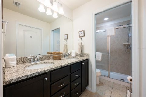 Adosado en venta en Kissimmee, Florida, 4 dormitorios, 195.28 m2 № 1884694 - foto 18