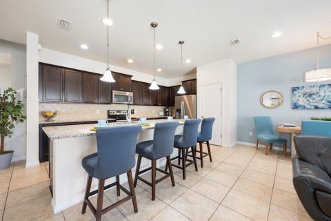 Adosado en venta en Kissimmee, Florida, 4 dormitorios, 195.28 m2 № 1884694 - foto 6