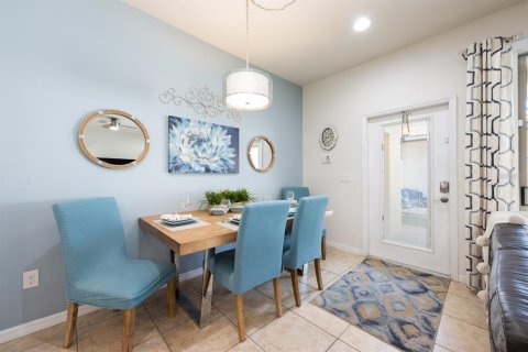 Adosado en venta en Kissimmee, Florida, 4 dormitorios, 195.28 m2 № 1884694 - foto 9