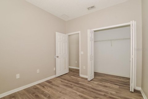 Casa en alquiler en Kissimmee, Florida, 4 dormitorios, 160.81 m2 № 1905201 - foto 12