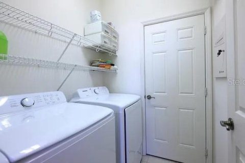 House in Sarasota, Florida 2 bedrooms, 155.15 sq.m. № 1857783 - photo 16