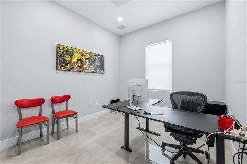 Commercial property in Tampa, Florida 464.51 sq.m. № 2109467 - photo 11