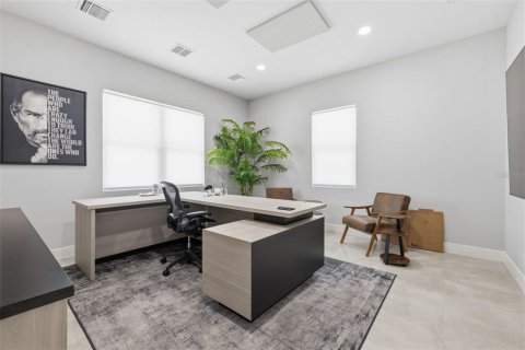 Commercial property in Tampa, Florida 464.51 sq.m. № 2109467 - photo 25