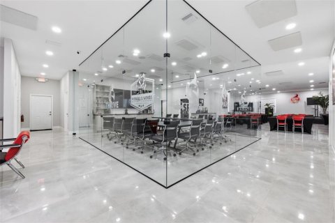 Commercial property in Tampa, Florida 464.51 sq.m. № 2109467 - photo 12