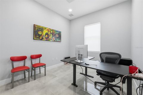 Commercial property in Tampa, Florida 464.51 sq.m. № 2109467 - photo 19