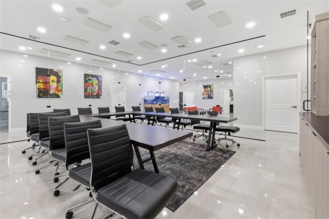 Commercial property in Tampa, Florida 464.51 sq.m. № 2109467 - photo 15