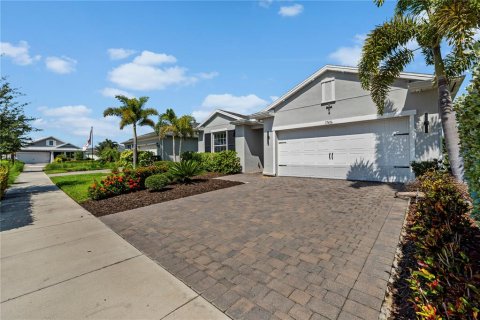 Villa ou maison à vendre à Punta Gorda, Floride: 3 chambres, 201.04 m2 № 2314601 - photo 2
