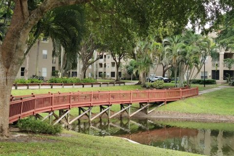 Снять в аренду кондоминиум в Делрей-Бич, Флорида 2 спальни, 96.8м2, № 2006051 - фото 8