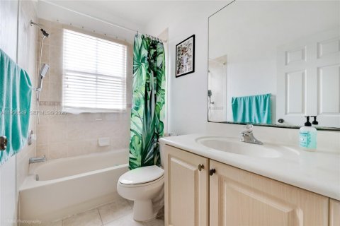 Villa ou maison à vendre à Homestead, Floride: 4 chambres, 258.83 m2 № 2019569 - photo 11