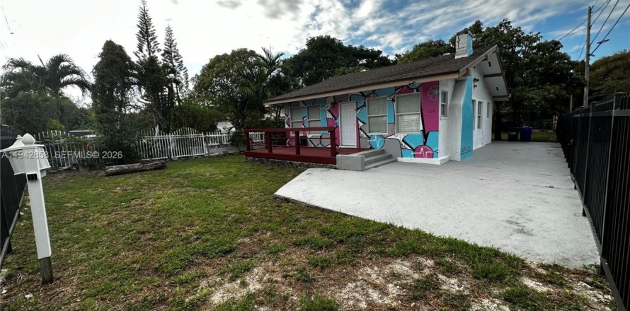 Villa ou maison à Miami, Floride 3 chambres, 155.89 m2 № 1999134