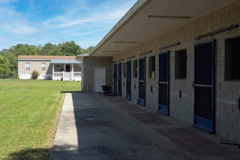 House in Ocala, Florida 4 bedrooms, 211.82 sq.m. № 1728857 - photo 28