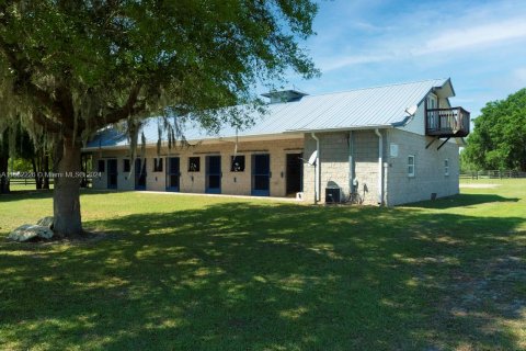 House in Ocala, Florida 4 bedrooms, 211.82 sq.m. № 1728857 - photo 26