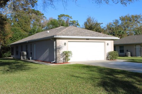 Villa ou maison à vendre à Edgewater, Floride: 3 chambres, 149.39 m2 № 1576523 - photo 2