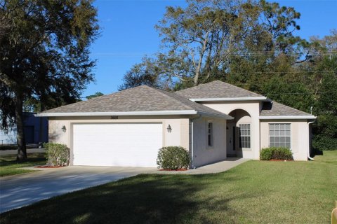 Villa ou maison à vendre à Edgewater, Floride: 3 chambres, 149.39 m2 № 1576523 - photo 1