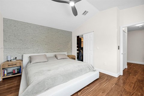 Townhouse in Hollywood, Florida 3 bedrooms, 149.02 sq.m. № 1991357 - photo 26