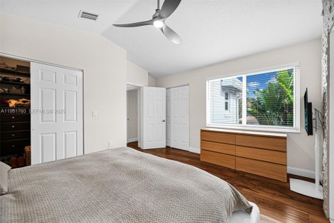 Townhouse in Hollywood, Florida 3 bedrooms, 149.02 sq.m. № 1991357 - photo 27