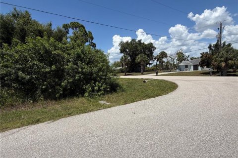 Terrain à vendre à Port Charlotte, Floride № 2229505 - photo 4