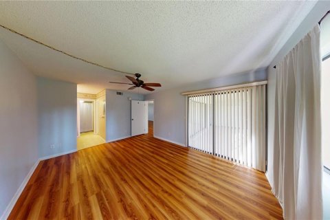 Condominio en alquiler en Daytona Beach, Florida, 2 dormitorios, 125.6 m2 № 1780657 - foto 11
