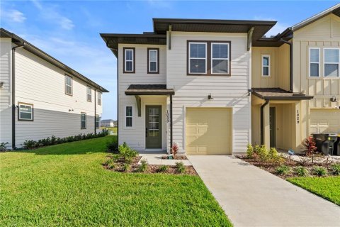 Townhouse in Davenport, Florida 3 bedrooms, 139.35 sq.m. № 1351452 - photo 1