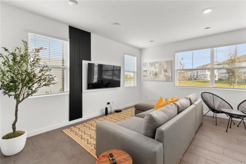 Townhouse in Davenport, Florida 3 bedrooms, 139.35 sq.m. № 1351452 - photo 7