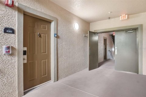 Condo in Davenport, Florida, 3 bedrooms  № 1908661 - photo 5