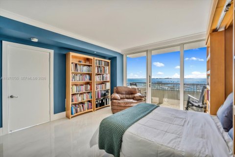 Condominio en venta en Miami, Florida, 2 dormitorios, 142.14 m2 № 2032896 - foto 16