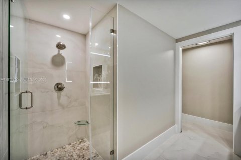 Condominio en venta en Miami, Florida, 2 dormitorios, 142.14 m2 № 2032896 - foto 13