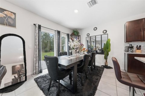 House in Ocala, Florida 5 bedrooms, 247.21 sq.m. № 2342632 - photo 15